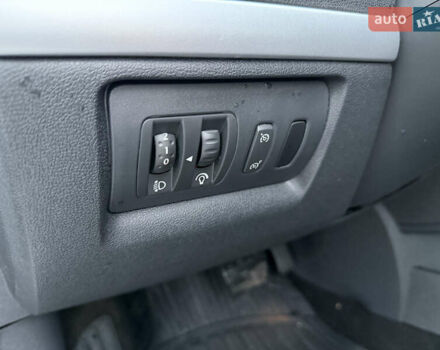 Сірий Рено Кліо, об'ємом двигуна 1.6 л та пробігом 102 тис. км за 7200 $, фото 44 на Automoto.ua