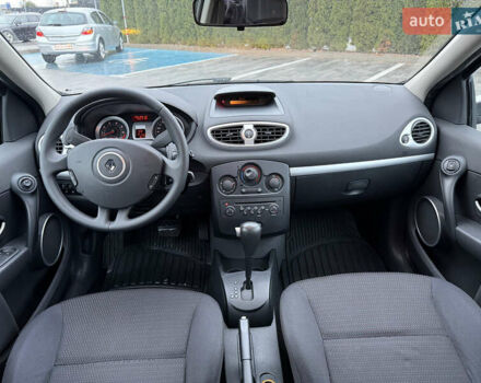 Сірий Рено Кліо, об'ємом двигуна 1.6 л та пробігом 102 тис. км за 7200 $, фото 51 на Automoto.ua