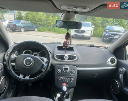 Сірий Рено Кліо, об'ємом двигуна 1.15 л та пробігом 237 тис. км за 4150 $, фото 8 на Automoto.ua