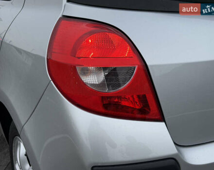 Сірий Рено Кліо, об'ємом двигуна 1.6 л та пробігом 102 тис. км за 7200 $, фото 30 на Automoto.ua