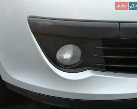 Сірий Рено Кліо, об'ємом двигуна 1.6 л та пробігом 102 тис. км за 7200 $, фото 15 на Automoto.ua