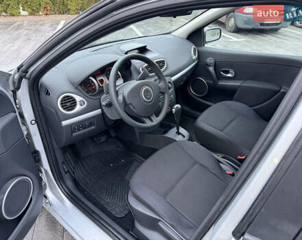 Сірий Рено Кліо, об'ємом двигуна 1.6 л та пробігом 102 тис. км за 7200 $, фото 37 на Automoto.ua