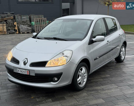 Сірий Рено Кліо, об'ємом двигуна 1.6 л та пробігом 102 тис. км за 7200 $, фото 10 на Automoto.ua