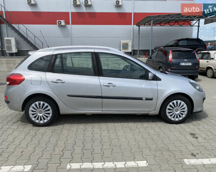 Серый Рено Клио, объемом двигателя 1.2 л и пробегом 203 тыс. км за 3999 $, фото 3 на Automoto.ua