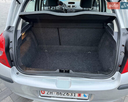 Сірий Рено Кліо, об'ємом двигуна 1.6 л та пробігом 102 тис. км за 7200 $, фото 55 на Automoto.ua