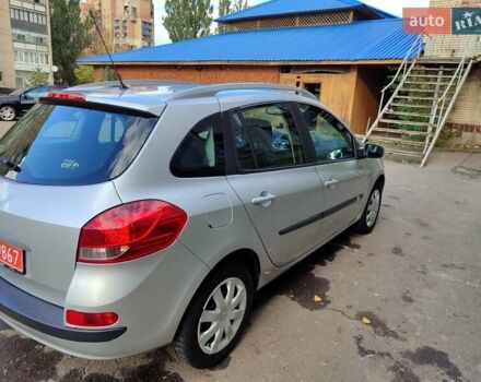 Рено Клио 2007 в Славянске на Automoto.ua Серый Рено Клио, объемом двигателя 1.2 л и пробегом 176 тыс. км за 5550 $, фото 4 на Automoto.ua