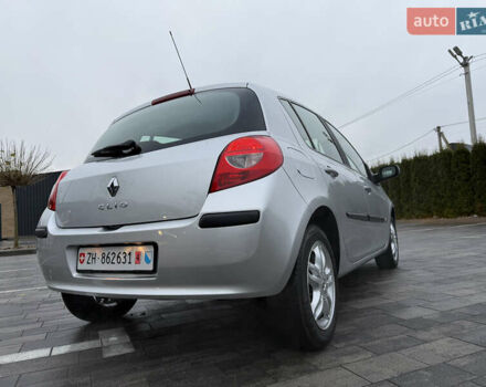 Сірий Рено Кліо, об'ємом двигуна 1.6 л та пробігом 102 тис. км за 7200 $, фото 28 на Automoto.ua