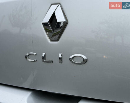 Сірий Рено Кліо, об'ємом двигуна 1.6 л та пробігом 102 тис. км за 7200 $, фото 26 на Automoto.ua