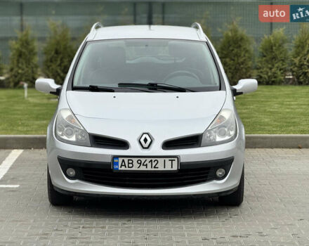 Сірий Рено Кліо, об'ємом двигуна 1.2 л та пробігом 241 тис. км за 5200 $, фото 2 на Automoto.ua
