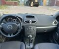 Серый Рено Клио, объемом двигателя 1.6 л и пробегом 175 тыс. км за 6949 $, фото 8 на Automoto.ua