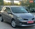 Серый Рено Клио, объемом двигателя 1.6 л и пробегом 188 тыс. км за 7800 $, фото 1 на Automoto.ua