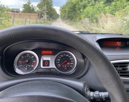 Сірий Рено Кліо, об'ємом двигуна 1.5 л та пробігом 330 тис. км за 2400 $, фото 14 на Automoto.ua