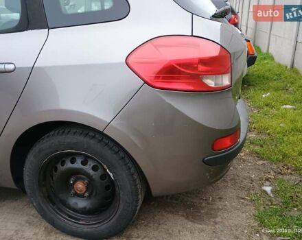 Серый Рено Клио, объемом двигателя 1.46 л и пробегом 212 тыс. км за 4500 $, фото 4 на Automoto.ua