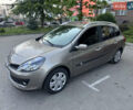 Серый Рено Клио, объемом двигателя 1.6 л и пробегом 200 тыс. км за 4500 $, фото 1 на Automoto.ua