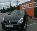 Серый Рено Клио, объемом двигателя 1.6 л и пробегом 255 тыс. км за 4999 $, фото 1 на Automoto.ua