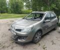 Сірий Рено Кліо, об'ємом двигуна 1.5 л та пробігом 200 тис. км за 1999 $, фото 1 на Automoto.ua
