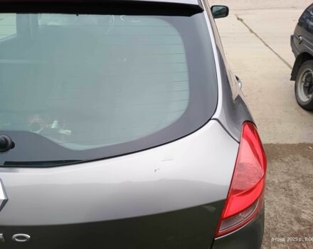 Серый Рено Клио, объемом двигателя 1.46 л и пробегом 212 тыс. км за 4500 $, фото 4 на Automoto.ua