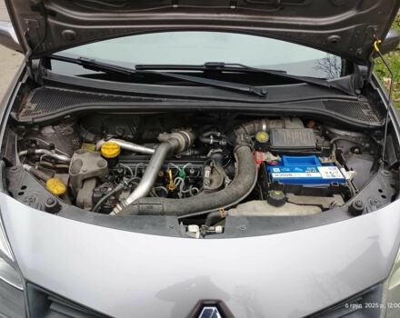 Серый Рено Клио, объемом двигателя 1.46 л и пробегом 212 тыс. км за 4500 $, фото 11 на Automoto.ua