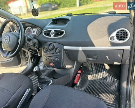 Сірий Рено Кліо, об'ємом двигуна 1.46 л та пробігом 174 тис. км за 4100 $, фото 10 на Automoto.ua