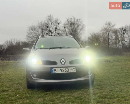 Сірий Рено Кліо, об'ємом двигуна 1.15 л та пробігом 175 тис. км за 5599 $, фото 2 на Automoto.ua