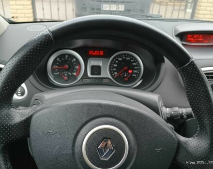 Серый Рено Клио, объемом двигателя 1.46 л и пробегом 212 тыс. км за 4500 $, фото 3 на Automoto.ua