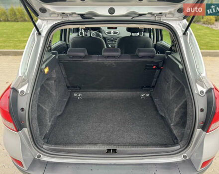 Сірий Рено Кліо, об'ємом двигуна 1.2 л та пробігом 241 тис. км за 5200 $, фото 32 на Automoto.ua