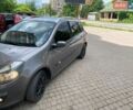 Серый Рено Клио, объемом двигателя 1.2 л и пробегом 232 тыс. км за 4300 $, фото 2 на Automoto.ua