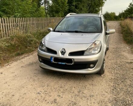 Серый Рено Клио, объемом двигателя 1.5 л и пробегом 330 тыс. км за 2400 $, фото 2 на Automoto.ua