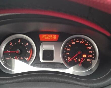 Серый Рено Клио, объемом двигателя 1.5 л и пробегом 240 тыс. км за 5600 $, фото 6 на Automoto.ua