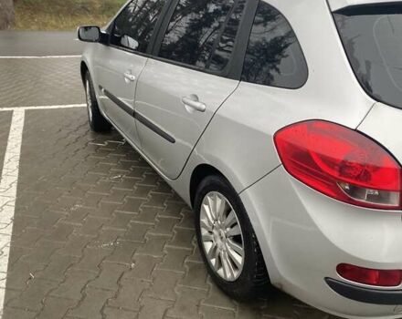 Сірий Рено Кліо, об'ємом двигуна 1.46 л та пробігом 330 тис. км за 4600 $, фото 5 на Automoto.ua
