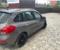 Серый Рено Клио, объемом двигателя 1.2 л и пробегом 231 тыс. км за 4450 $, фото 3 на Automoto.ua