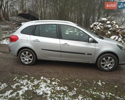 Серый Рено Клио, объемом двигателя 1.5 л и пробегом 240 тыс. км за 5600 $, фото 2 на Automoto.ua