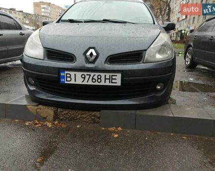 Серый Рено Клио, объемом двигателя 1.5 л и пробегом 218 тыс. км за 5600 $, фото 1 на Automoto.ua