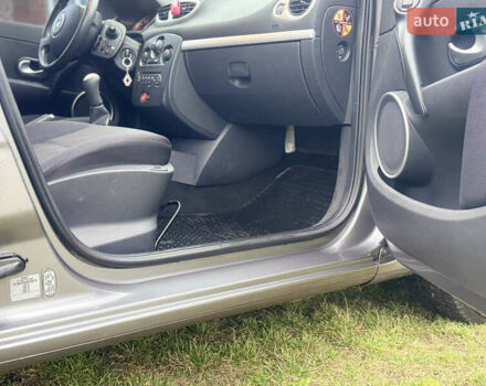 Сірий Рено Кліо, об'ємом двигуна 1.15 л та пробігом 175 тис. км за 5599 $, фото 4 на Automoto.ua