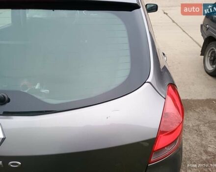 Серый Рено Клио, объемом двигателя 1.46 л и пробегом 212 тыс. км за 4500 $, фото 3 на Automoto.ua