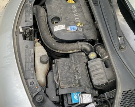 Серый Рено Клио, объемом двигателя 1.5 л и пробегом 330 тыс. км за 2400 $, фото 16 на Automoto.ua