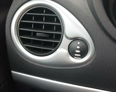 Серый Рено Клио, объемом двигателя 1.5 л и пробегом 249 тыс. км за 5500 $, фото 34 на Automoto.ua