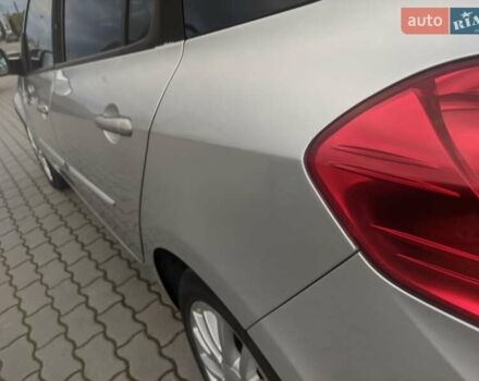 Серый Рено Клио, объемом двигателя 1.6 л и пробегом 191 тыс. км за 6100 $, фото 8 на Automoto.ua