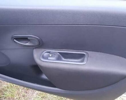 Серый Рено Клио, объемом двигателя 1.2 л и пробегом 200 тыс. км за 5200 $, фото 8 на Automoto.ua