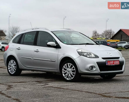 Серый Рено Клио, объемом двигателя 1.6 л и пробегом 166 тыс. км за 7200 $, фото 8 на Automoto.ua