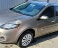Серый Рено Клио, объемом двигателя 1.1 л и пробегом 220 тыс. км за 5100 $, фото 2 на Automoto.ua