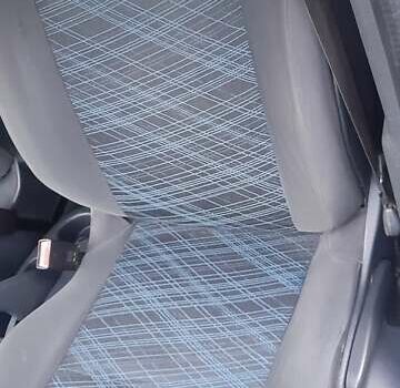 Серый Рено Клио, объемом двигателя 1.2 л и пробегом 200 тыс. км за 5200 $, фото 13 на Automoto.ua