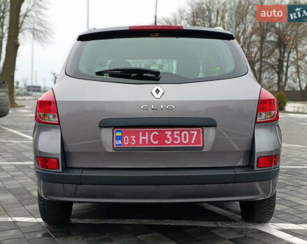 Серый Рено Клио, объемом двигателя 1.2 л и пробегом 192 тыс. км за 4850 $, фото 5 на Automoto.ua
