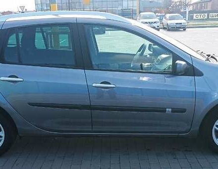 Серый Рено Клио, объемом двигателя 1.5 л и пробегом 249 тыс. км за 5500 $, фото 4 на Automoto.ua