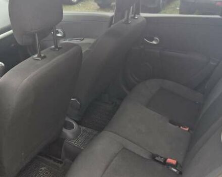 Серый Рено Клио, объемом двигателя 1.15 л и пробегом 194 тыс. км за 4499 $, фото 3 на Automoto.ua