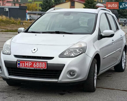 Серый Рено Клио, объемом двигателя 1.6 л и пробегом 166 тыс. км за 7200 $, фото 2 на Automoto.ua