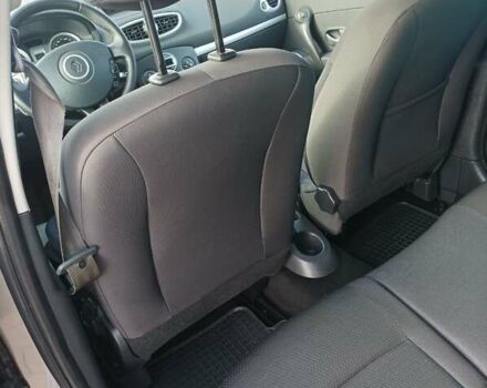 Серый Рено Клио, объемом двигателя 1.5 л и пробегом 249 тыс. км за 5500 $, фото 11 на Automoto.ua