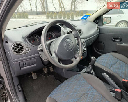 Серый Рено Клио, объемом двигателя 1.2 л и пробегом 192 тыс. км за 4850 $, фото 10 на Automoto.ua