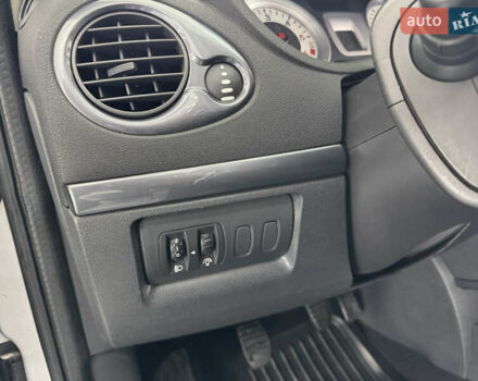 Сірий Рено Кліо, об'ємом двигуна 1.5 л та пробігом 189 тис. км за 5399 $, фото 22 на Automoto.ua
