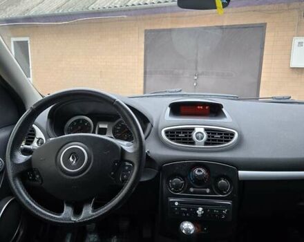 Серый Рено Клио, объемом двигателя 1.46 л и пробегом 176 тыс. км за 3999 $, фото 11 на Automoto.ua